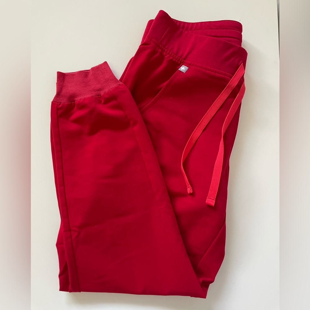 FIGS Zamora jogger